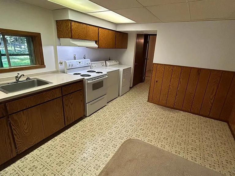 1600 Lake Blaine Rd — Photo 4