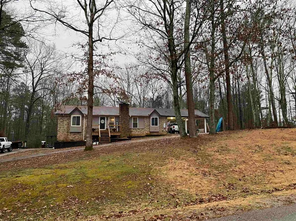 60 Wayne Dr, Tuscumbia, AL 35674