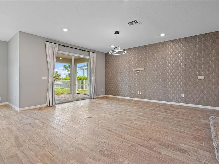 10437 SW Captiva Dr — Photo 7