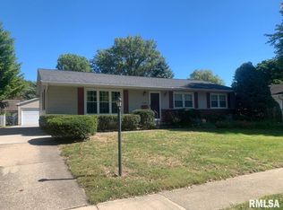 1232 Wickford Dr, Springfield, IL 62704