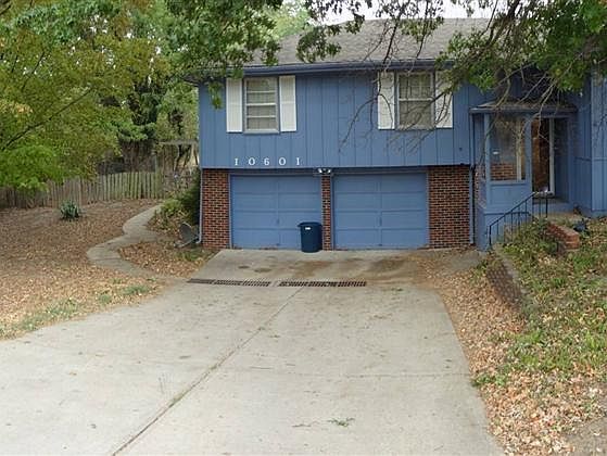 1st image of 10601 NW View High Dr