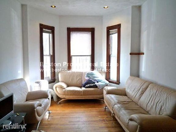 14 Wigglesworth St. #1 Boston - Mission Hill Unit Photo 3