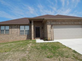 321 Ashbrook Ln, Russellville, AR 72802