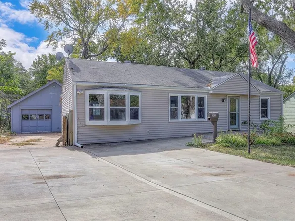 11415 W 67th Ter, Shawnee, KS 66203