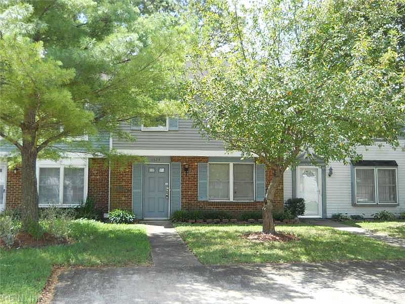 1st image of 1325 Peabody Dr