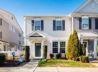 1118 Renewal Pl, Raleigh, NC 27603