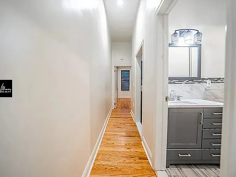 853 Putnam Ave #1 — Photo 11