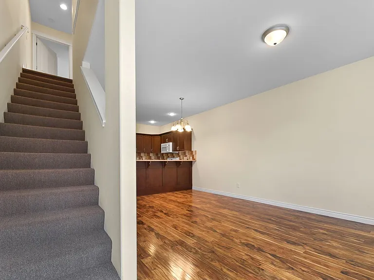 5760 Legoe Ave — Photo 9