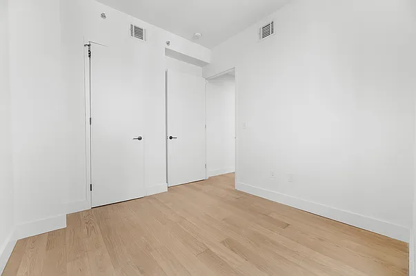 Rented by West 124th Manager LLC | media 84