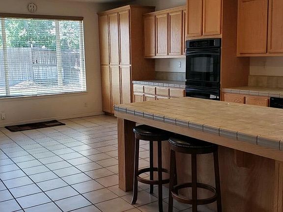 4th image of 2075 Palermo Dr