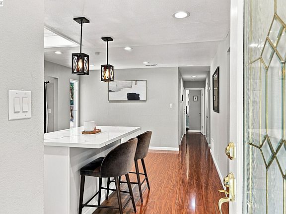 4th image of 4315 Denker Dr