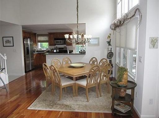 4th image of 20 Martin Cir