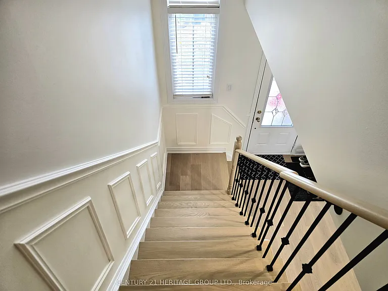 37 Luisa St — Photo 12