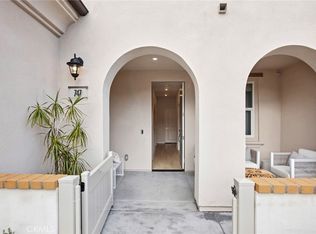 731 E Route 66, Glendora, CA 91740
