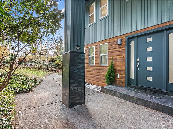 3rd image of 15303 22nd Avenue E