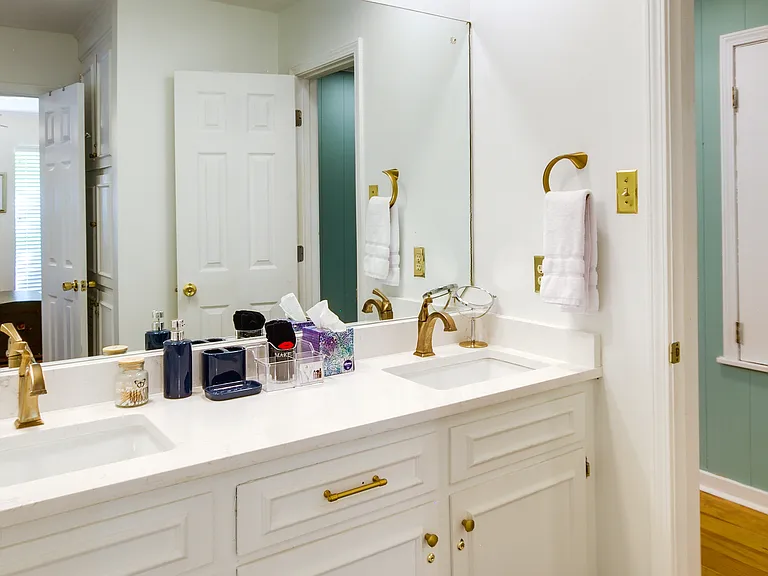 5846 Clubview Dr — Photo 11