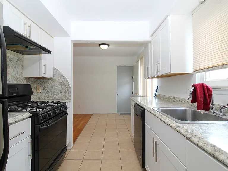 25815 Midway St — Photo 7