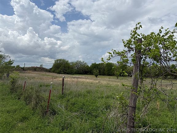 2nd image of 2922 N Kings Hwy