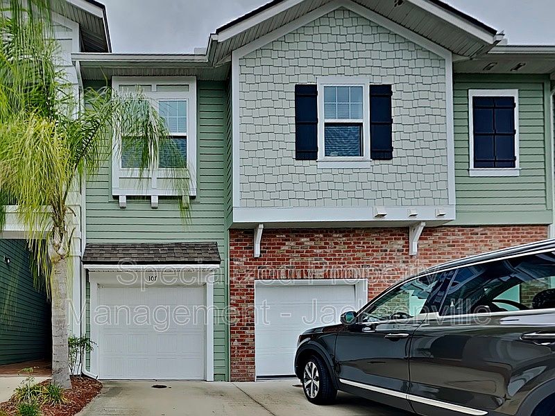 1st image of 200 Larkin Pl Unit 107
