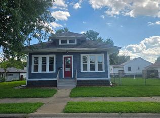345 7th Ave N, Clinton, IA 52732