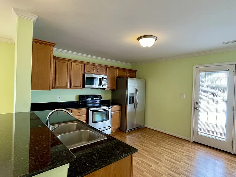 616 Capstone Dr #1 — Photo 5