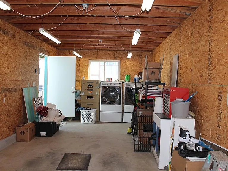 960 Balboa St — Photo 19