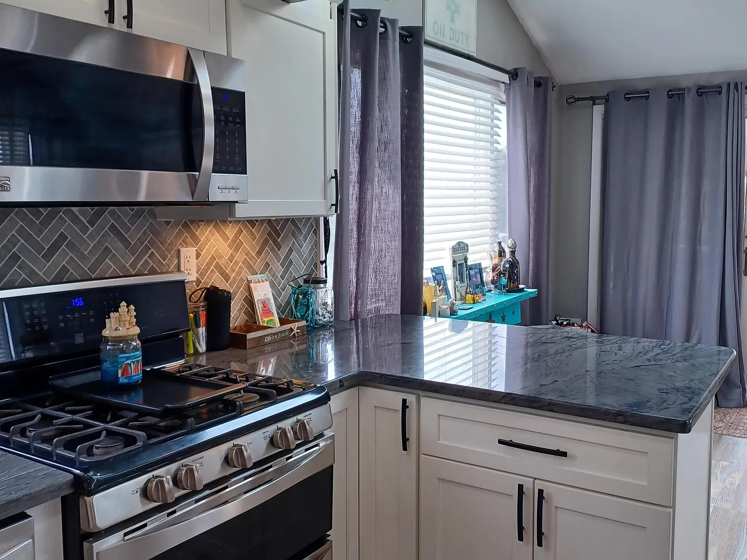 2 bed, 1222 sqft, $1,600 — Photo 4