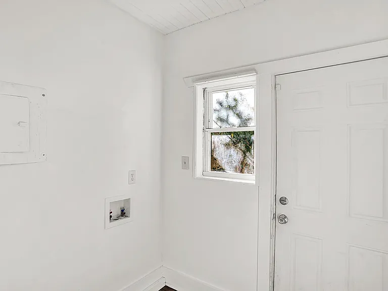 1020 N Rural St — Photo 23