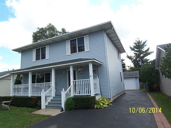 2nd image of 527 Woodmoor Dr