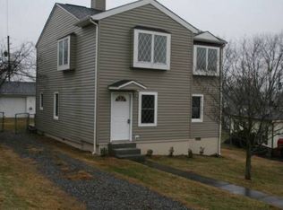 7565 Jackson Ave, Radford, VA 24141