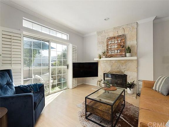 4th image of 400 Richmond St Unit 1