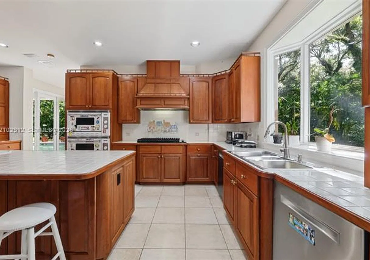 11001 Old Cutler Rd # 11001, Coral Gables, FL 33156 — Photo 1