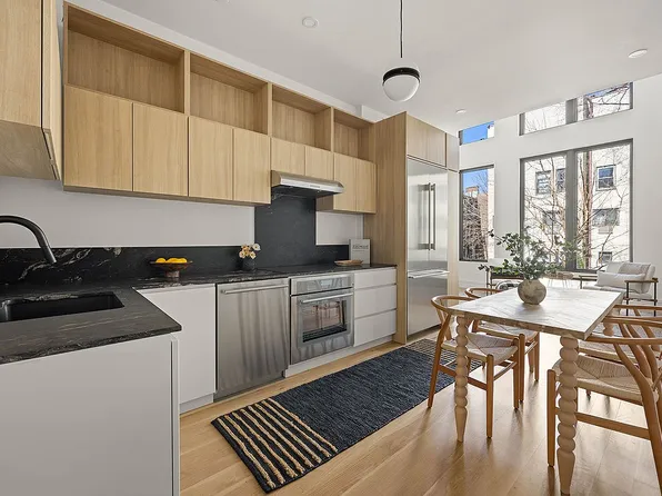 295 12th St #2, Brooklyn, NY 11215