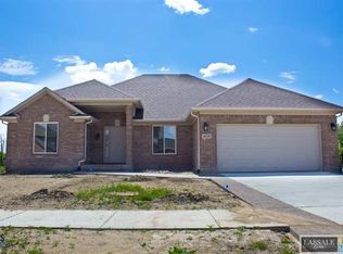 49235 Clinton Ter, Macomb, MI 48044