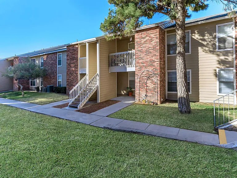 Picturesque Landscaping at Whispering Pines, El Paso