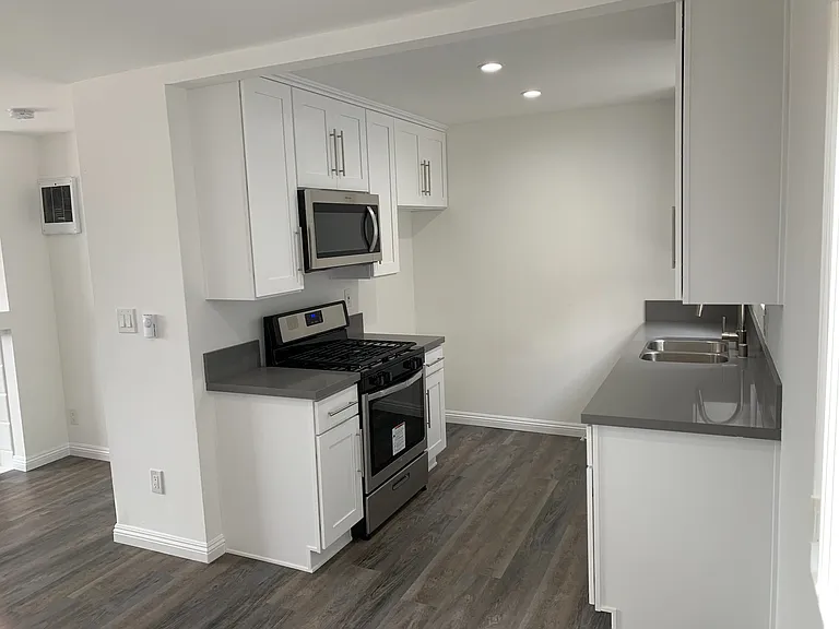 Oxford Villa Apartments — Photo 1