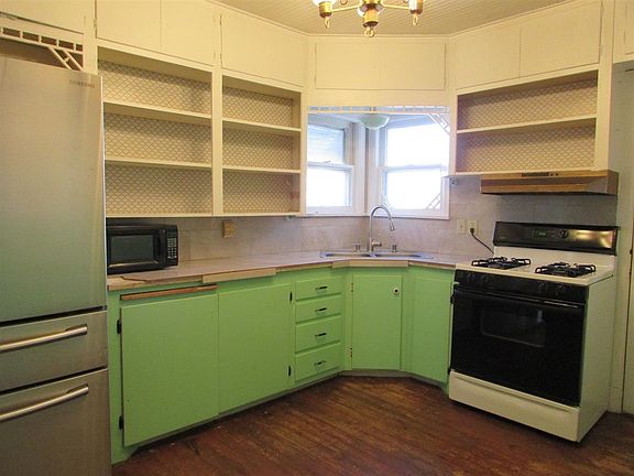 5th image of 1602 E Randolph Ave