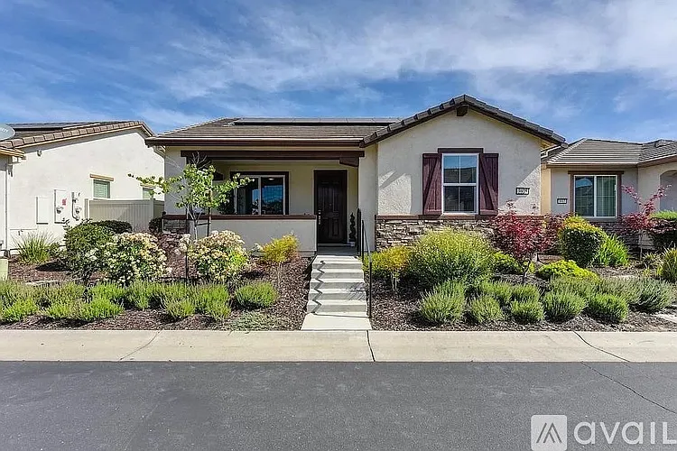 3925 Crete Island Ln photo 1