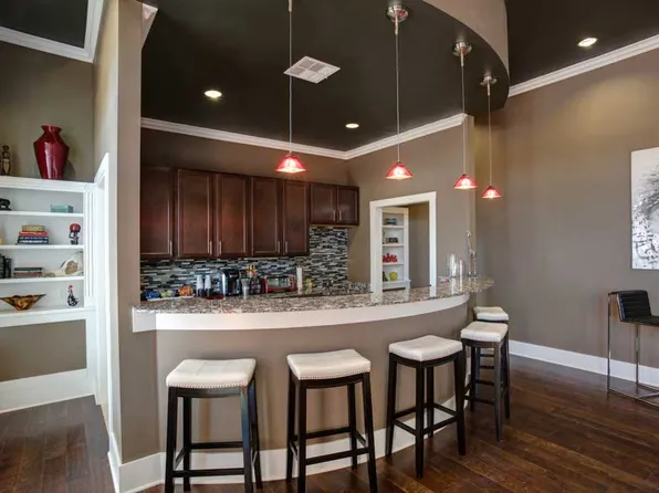Esplanade at Stonebridge Village Apartments