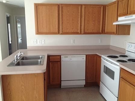 2nd image of 543 Paulling Dr