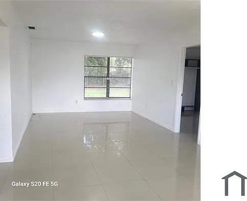 17230 NW 42nd Pl — Photo 16