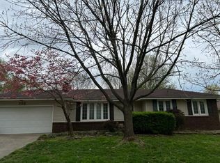732 E Jewett St, Springfield, MO 65807
