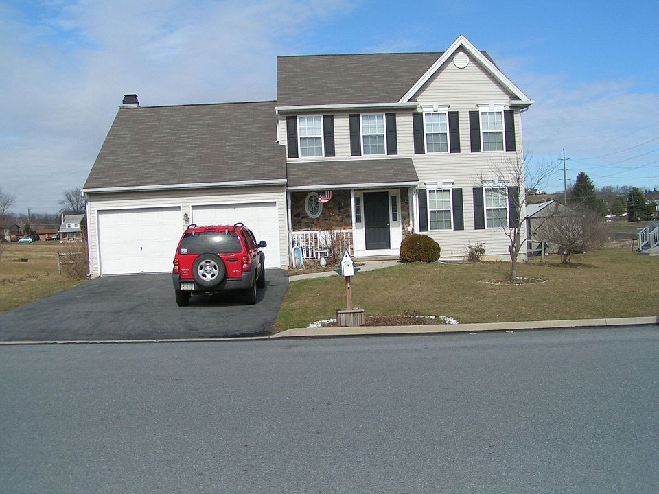 Parkland 3-4 BR, 3 Full Bath