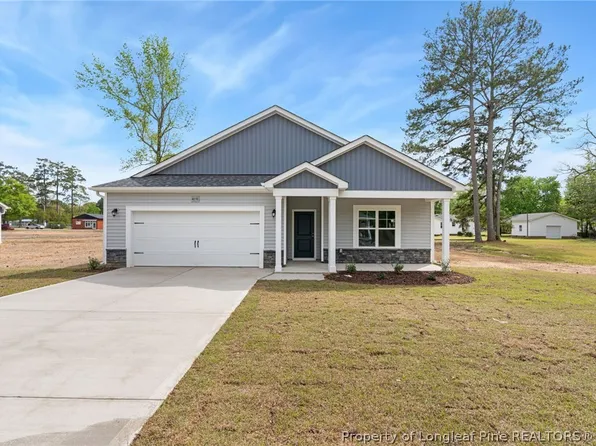 4052 Lofton St, Wade, NC 28395