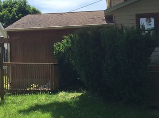 715 W Clinton St, Hastings, MI