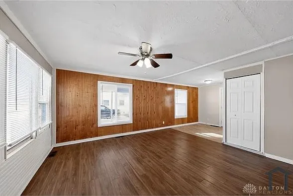 3 bed, 960 sqft, $1,700 — Photo 4