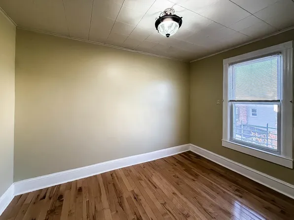 90 Carlton Avenue image 29 of 40