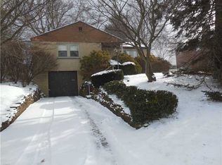 434 Garlow Dr, Pittsburgh, PA 15235