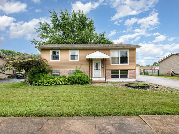 3711 Wellington Dr, Hazel Crest, IL 60429