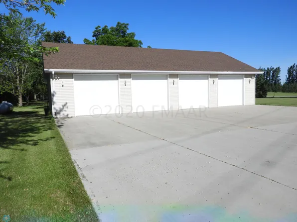 1211 Woodcrest Dr, Breckenridge, MN 56520